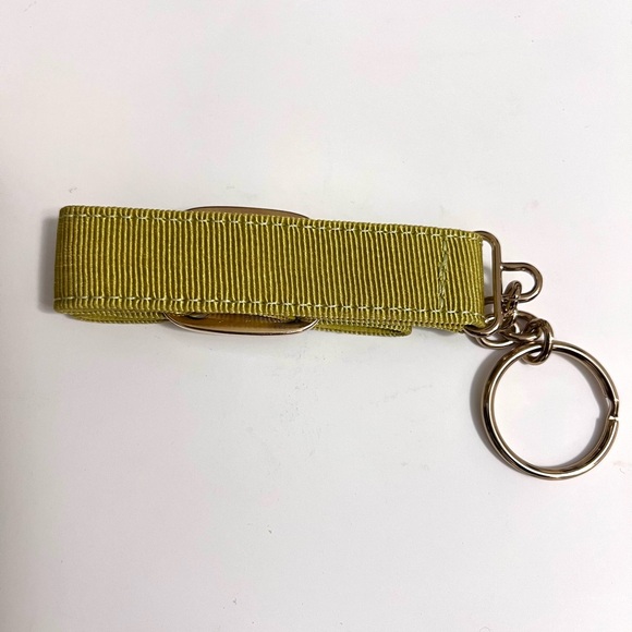 Salvatore Ferragamo Bow Keychain Yellow-Authentic - Picture 3 of 6